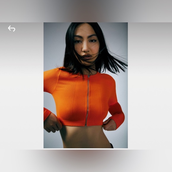 Garage /stretchable top - Picture 2 of 5